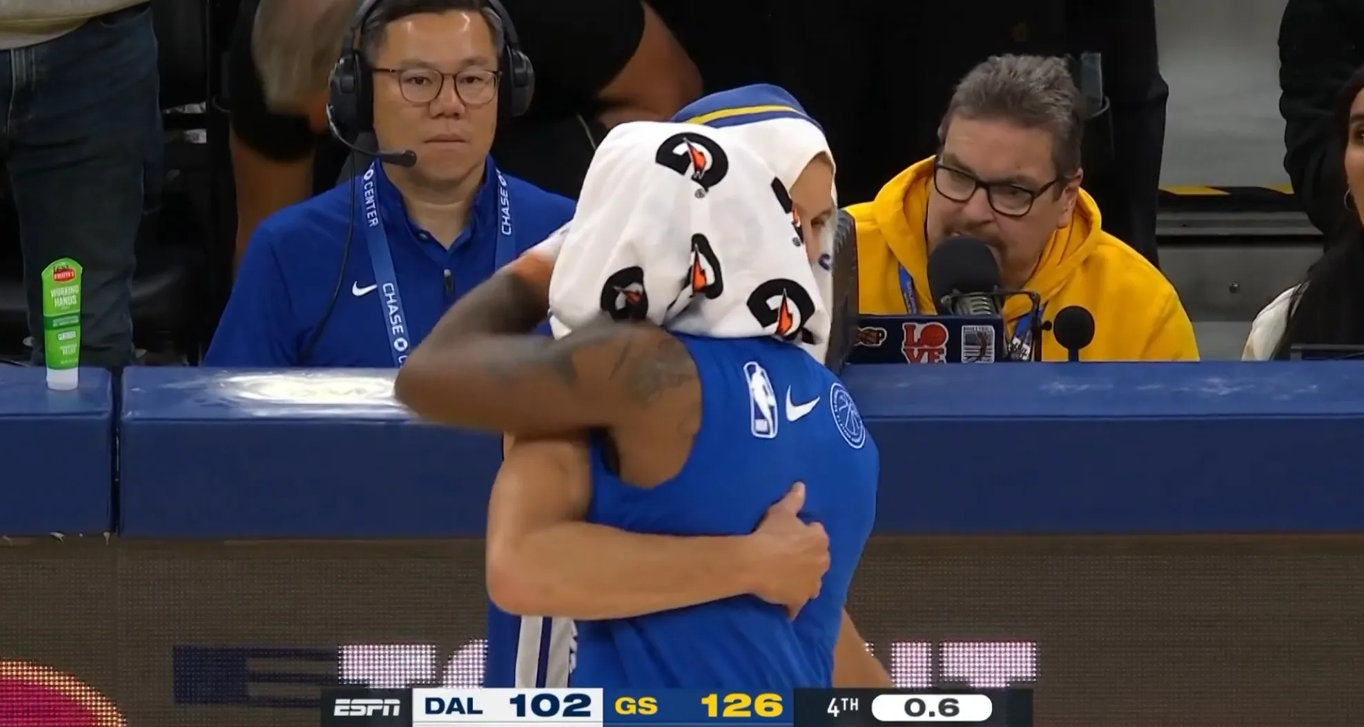 独行侠主帅称库里是NBA最佳得分后卫的简单介绍
