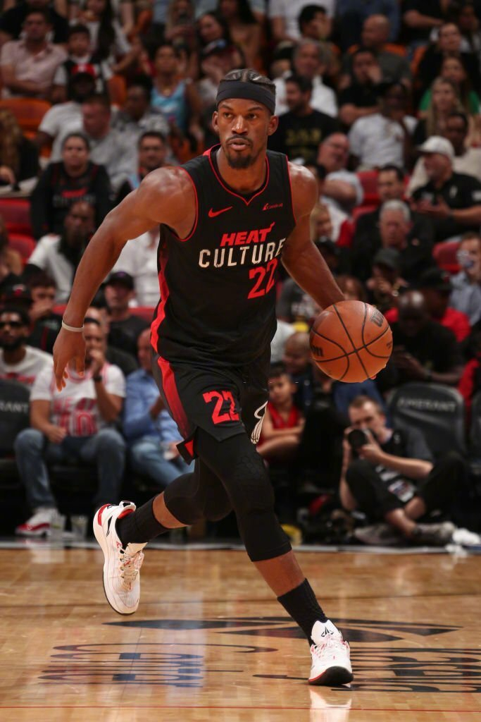 热火击败篮网，继续追赶东部前四