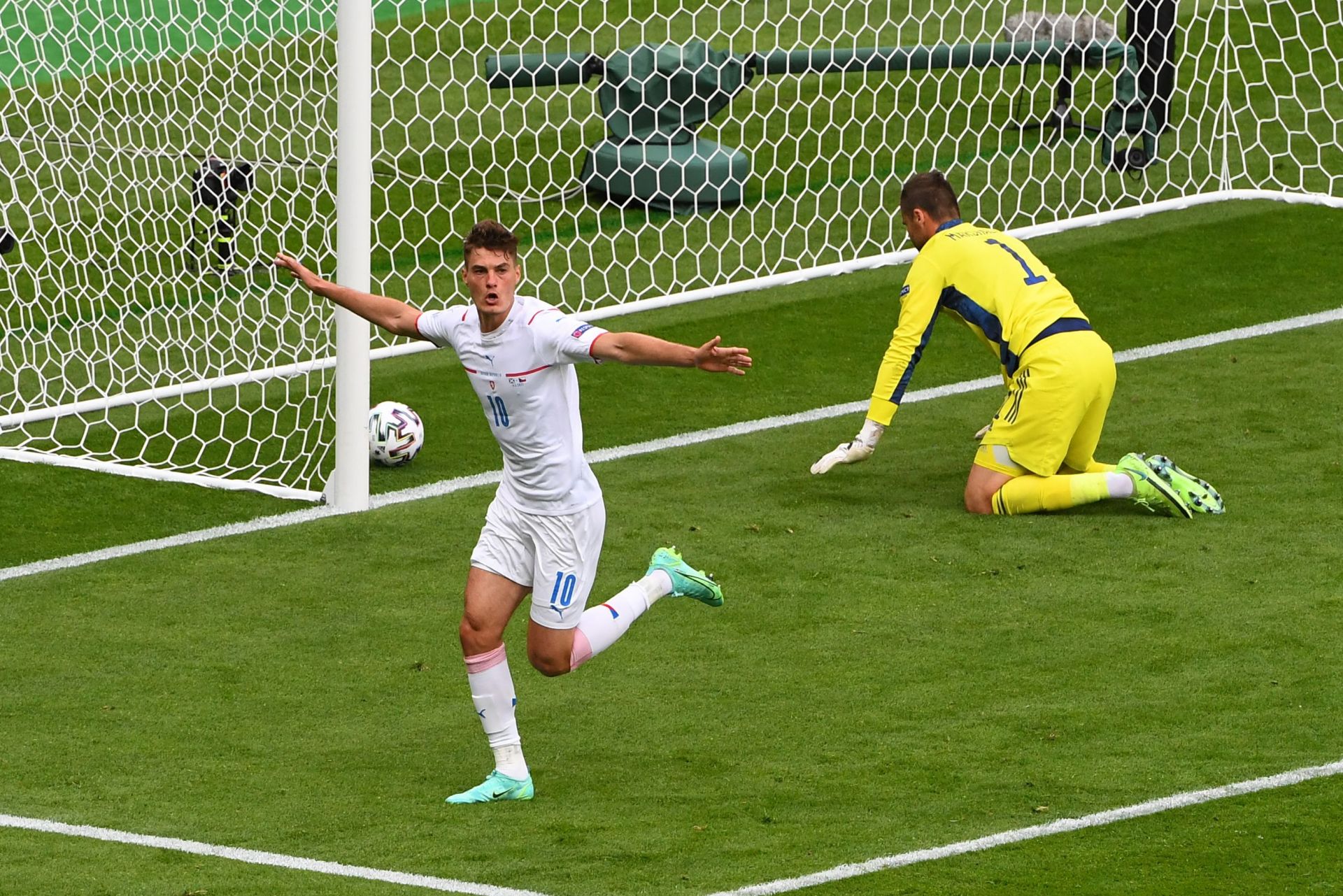 波兰队力克日本队,王皓关键制胜 波兰队力克日本队,王皓关键制胜