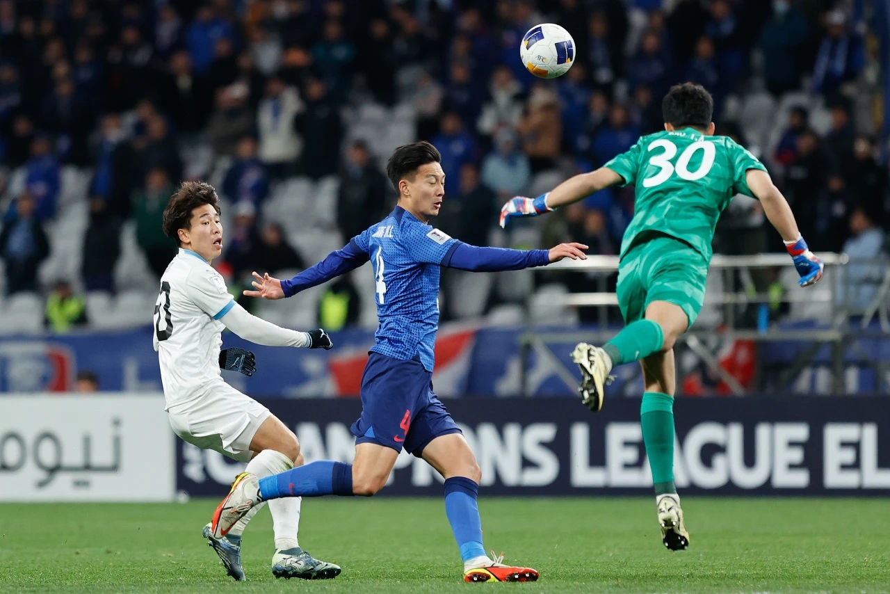 申花中场精准射门，率队取得急需胜利