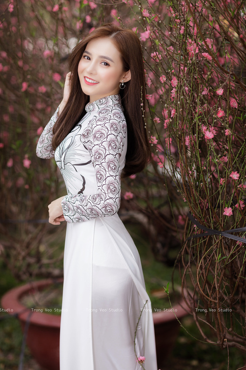 末节狂轰21分!字母哥率雄鹿逆转独行侠,加冕关键时刻之王