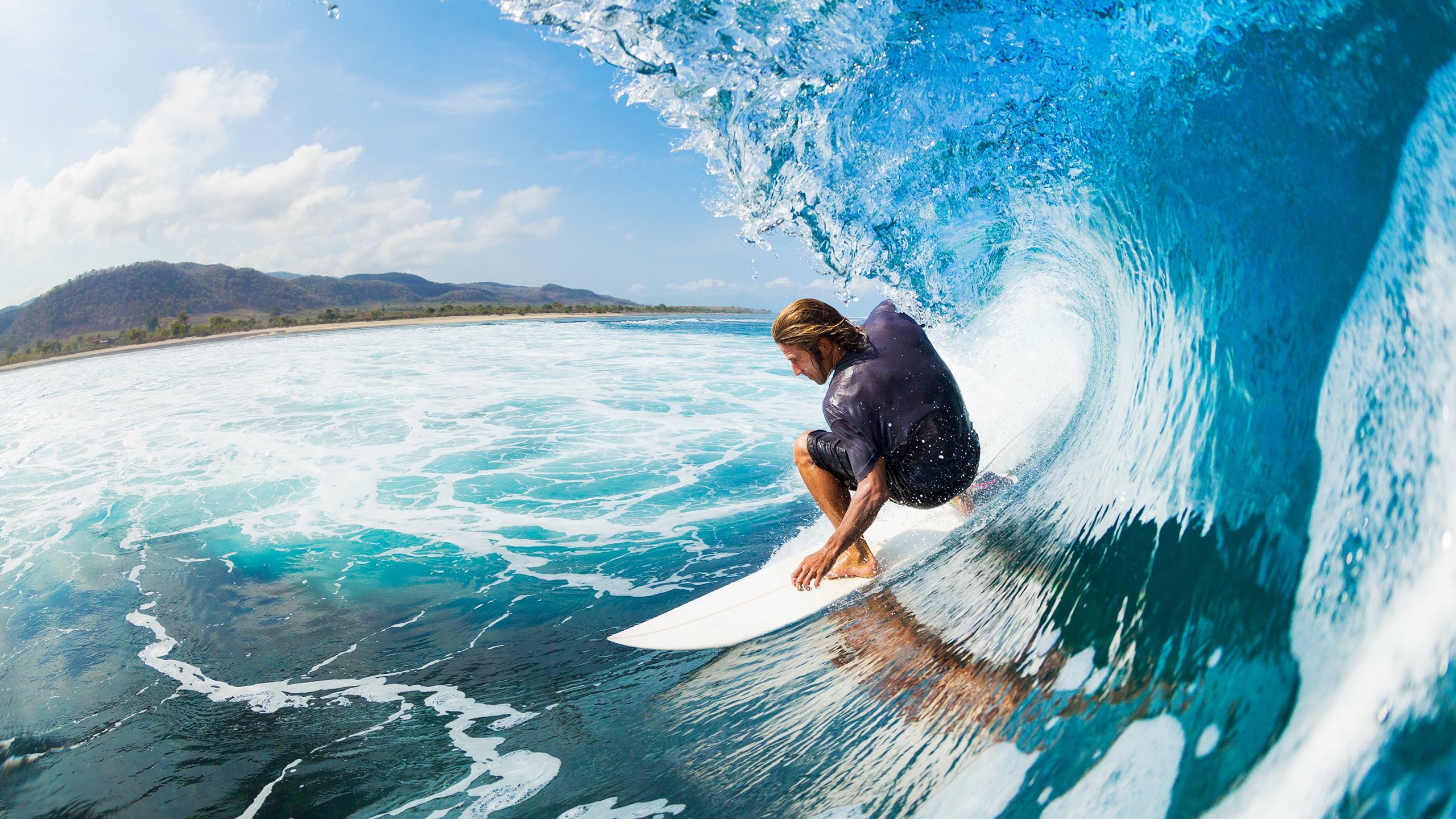 聚光灯与铁壁，恩比德的璀璨与热火的冰冷，胜利的两极隐喻