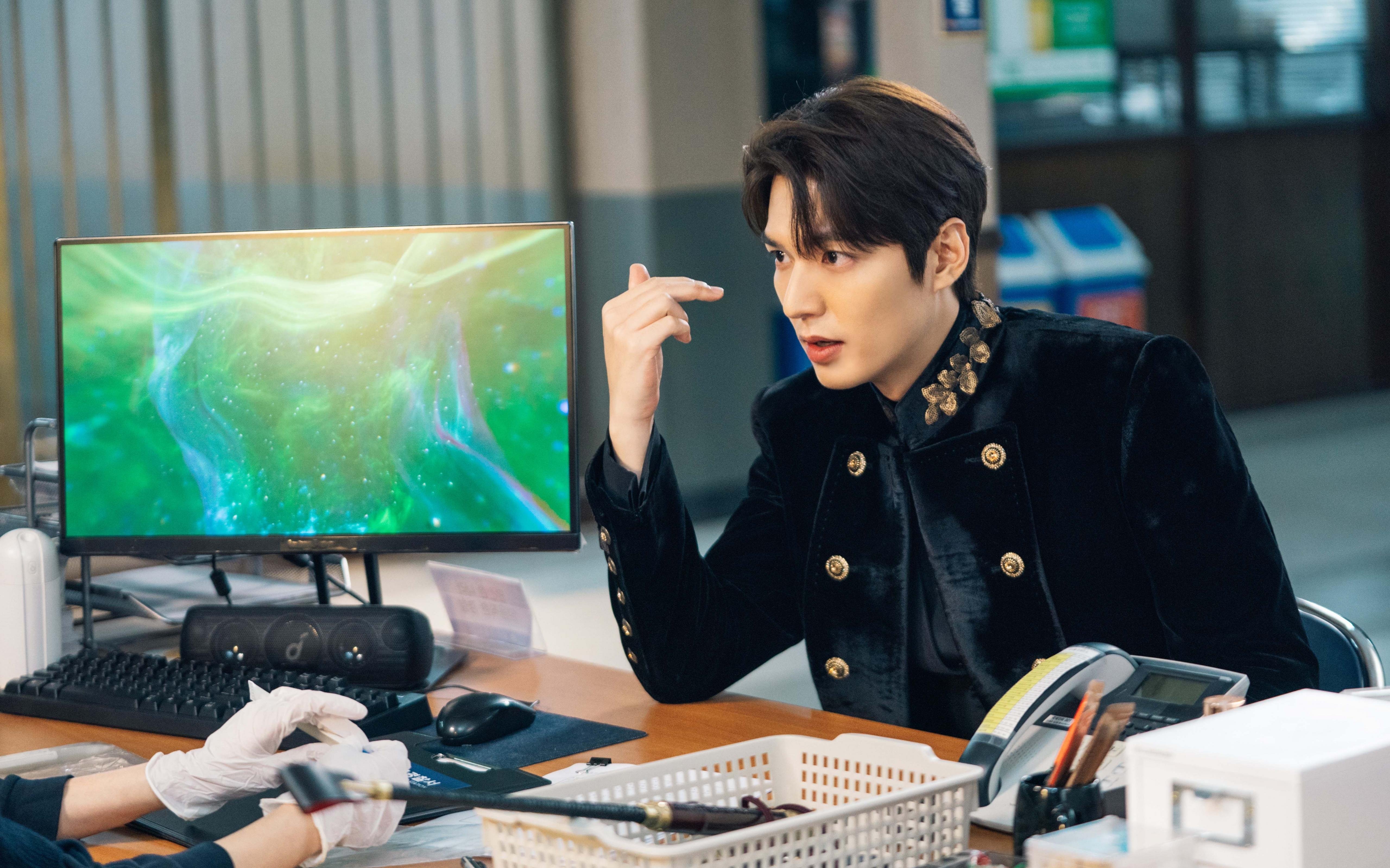 不同战场，同一种统治力，当恩比德称霸内线，广厦掀翻巨人