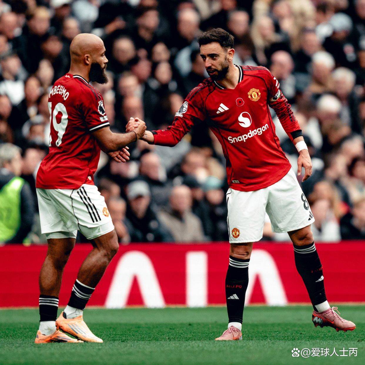 德里赫特爆发，曼联提前终结悬念哥伦比亚