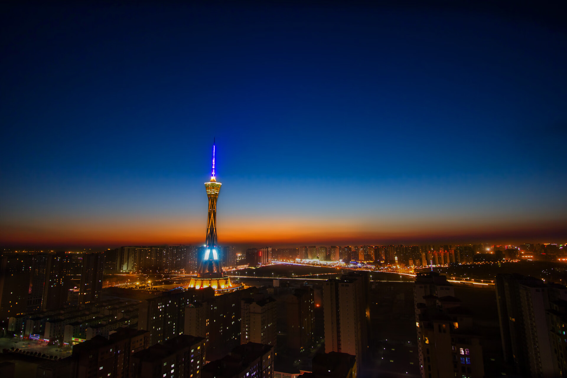 字母哥轰50分如天神下凡,却不及勇士绝境中的团队涅槃